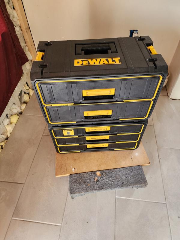 TOUGHSYSTEM® 2.0 Three-Drawer Unit | DEWALT