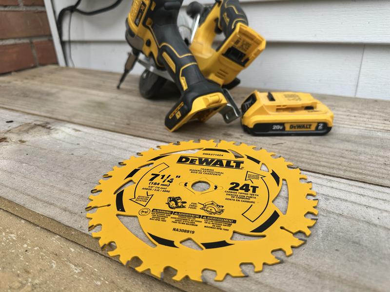 7-1/4 in. 24T Circular Saw Blade | DEWALT