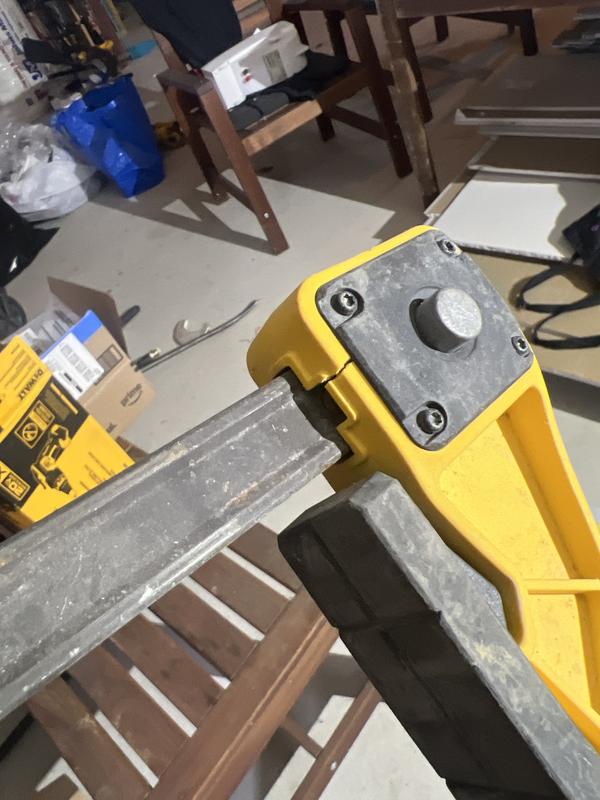 12 in. (300 mm) Extra Large Trigger Clamp | DEWALT