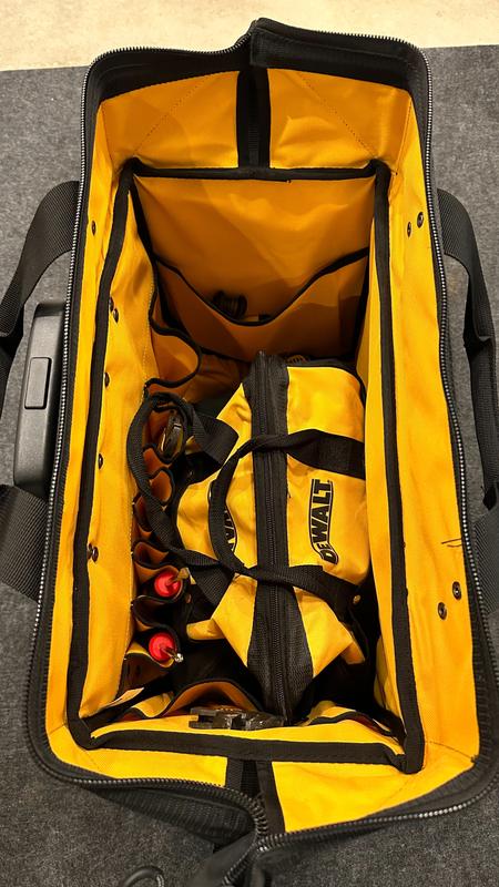 MOCHILA CON RUEDAS PARA ALMACENAMIENTO Y ORGANIZACION DE HERRAMIENTAS  DEWALT DWST560107