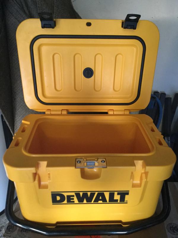 45 Qt. Insulated Lunch Box Cooler