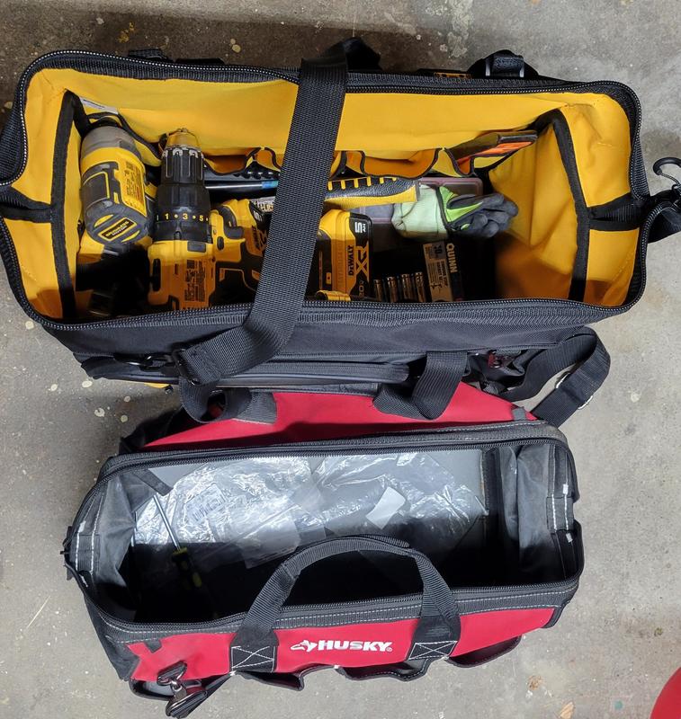 DEWALT Black- Yellow Ballistic Nylon 2-in 5-Gallon Bucket Organizer in the  Tool Bags department at