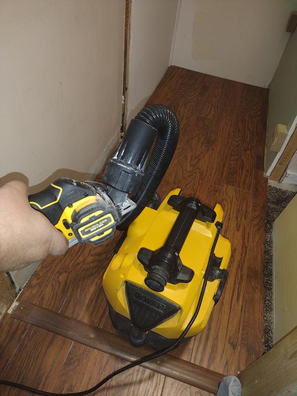 Dewalt store 581 vacuum