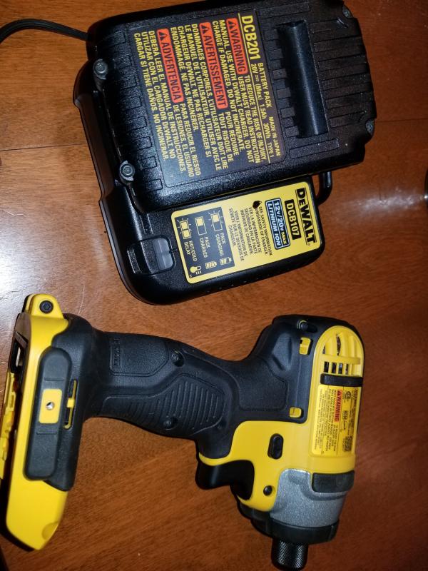 20V MAX 1 4 in. Impact Driver Kit DEWALT