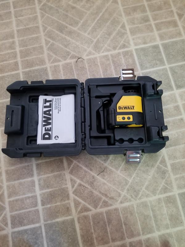 Dewalt Laser Level Vs Bosch Laser Level 2020 Guide Laserlevels Org