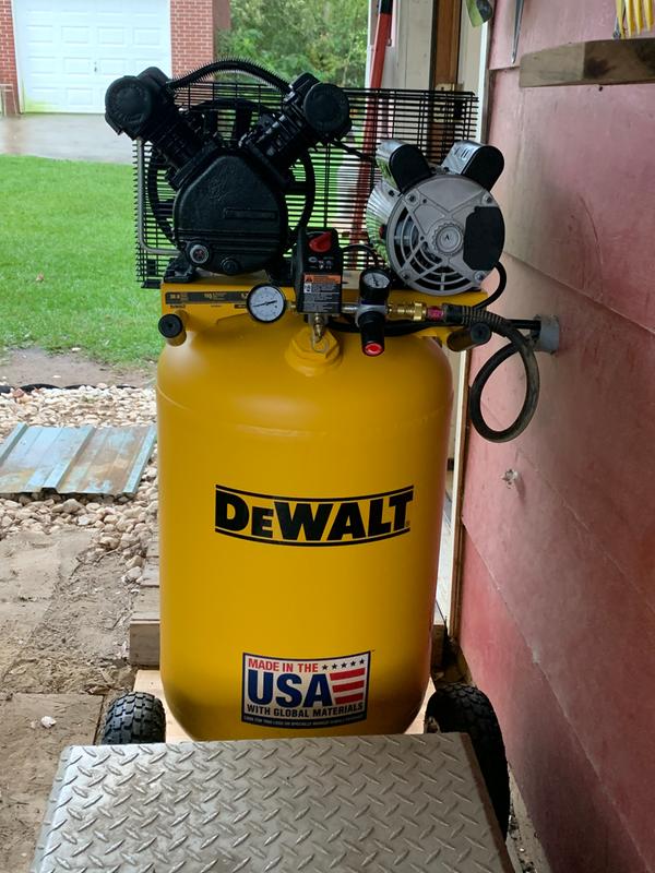 Dewalt dxcm301 store air compressor