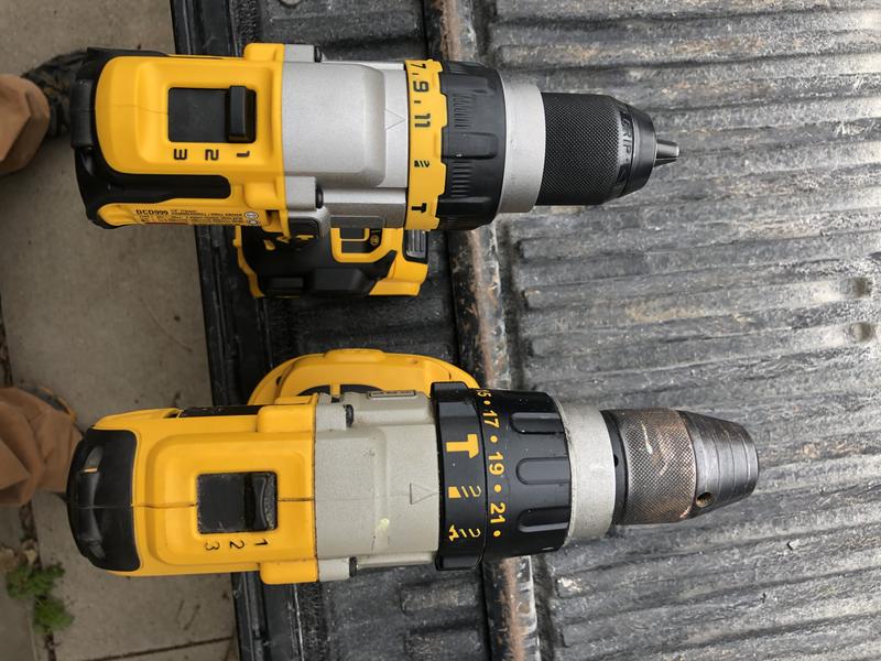 Dewalt DCD999BR 20V MAX - Taladro de martillo inalámbrico de iones de litio  de 1/2 pulgada sin escobillas con ventaja FLEXVOLT (solo herramienta)