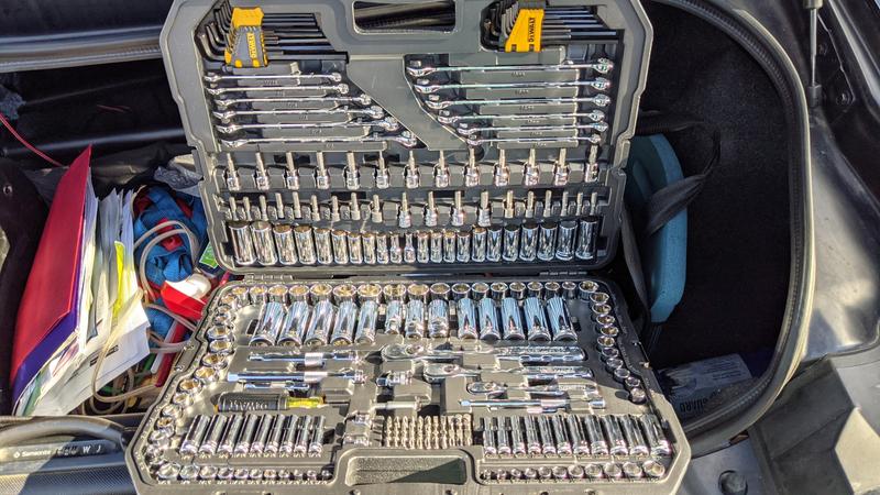 247 pc. Mechanics Tool Set | DEWALT