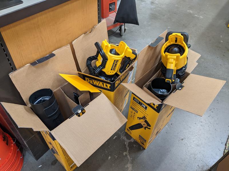 DEWALT 20 V MAX Lithium Ion XR Brushless Handheld Blower 5AH Kit DCBL722P1  from DEWALT - Acme Tools