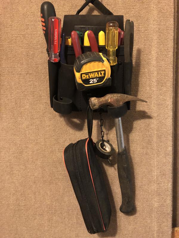 DEWALT Electrician Leather Tool Pouch DWST550114 Blain's Farm  Fleet