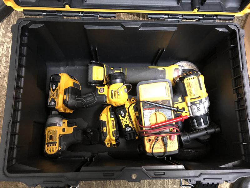 DEWALT Tool Box Tough System, Extra Large (DWST08204) , Red : :  Tools & Home Improvement