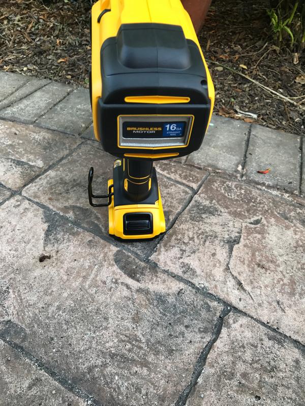 DeWalt DCN662B 20V MAX* XR 16 GA Cordless Straight Finish Nailer (Tool Only)