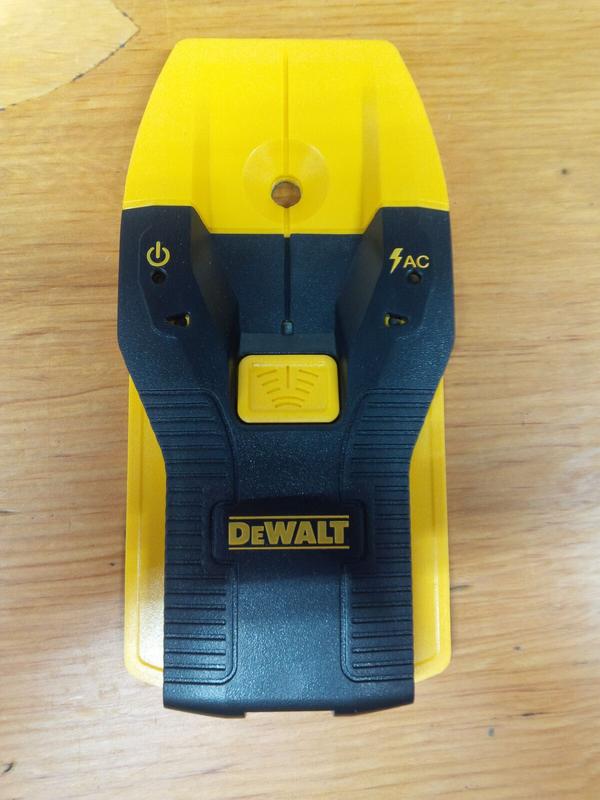 3 4 in Stud Finder DEWALT