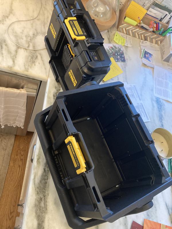 DEWALT TOUGHSYSTEM 2.0 ADJUSTABLE WORK LIGHT WITH STORAGE