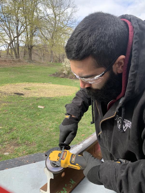 Paired the battery with my angle grinder