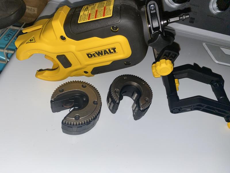 IMPACT CONNECT Copper Pipe Cutter Attachment DEWALT