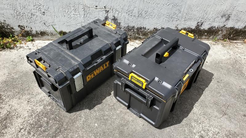 DEWALT TOUGHSYSTEM 2.0, Large Tool Box, 22 in., 110 lbs. Capacity  (DWST08300)