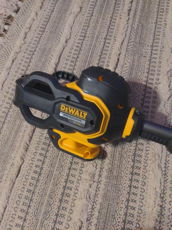 FLEXVOLT 60V MAX Cordless String Trimmer Kit DEWALT