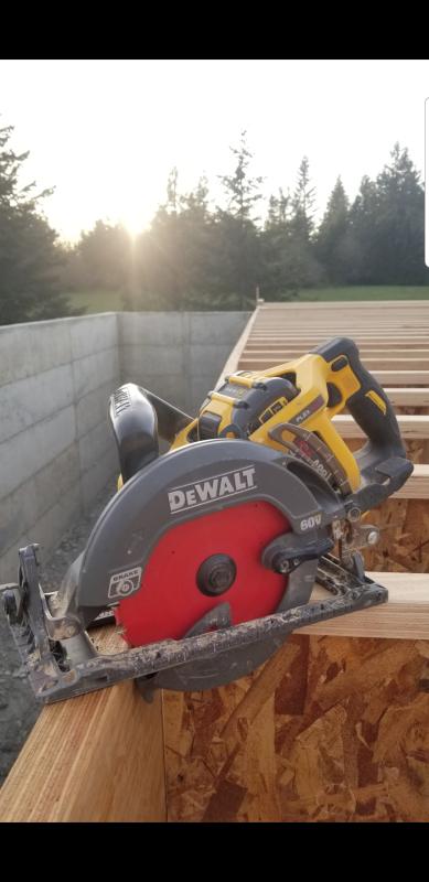 Dewalt 60v circular saw deals worm drive