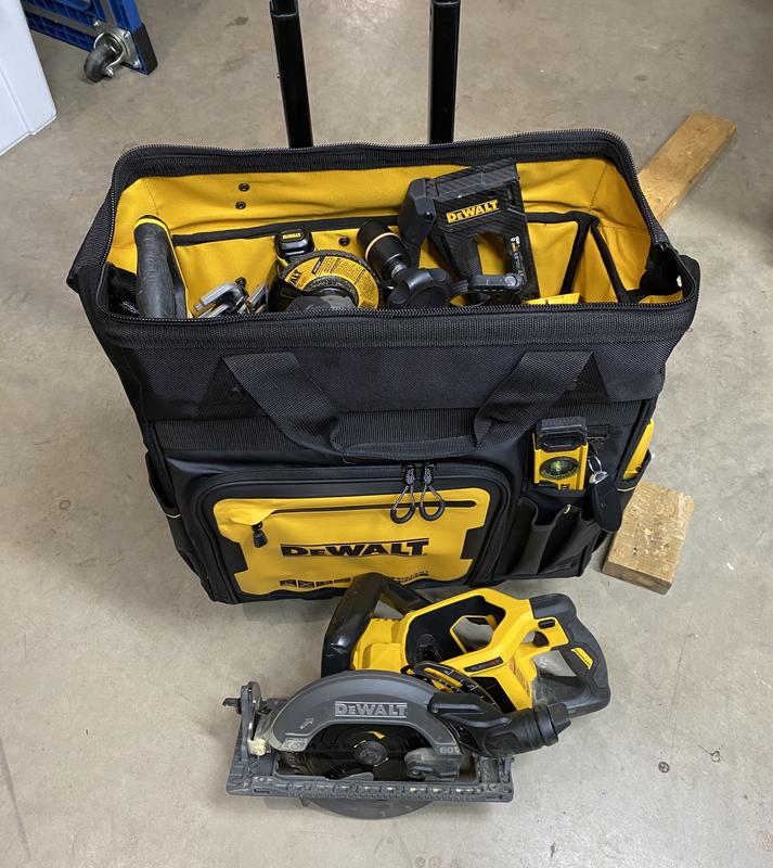 4) Tool Bags; Ridgid, DeWalt, Milwaukee and Black & Decker - Roller Auctions