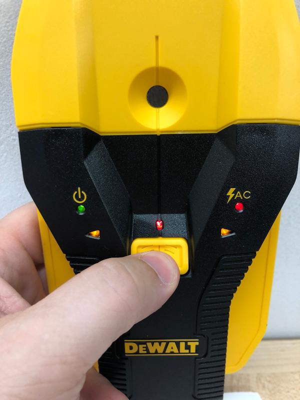 1-1/2 in. Stud Finder | DEWALT