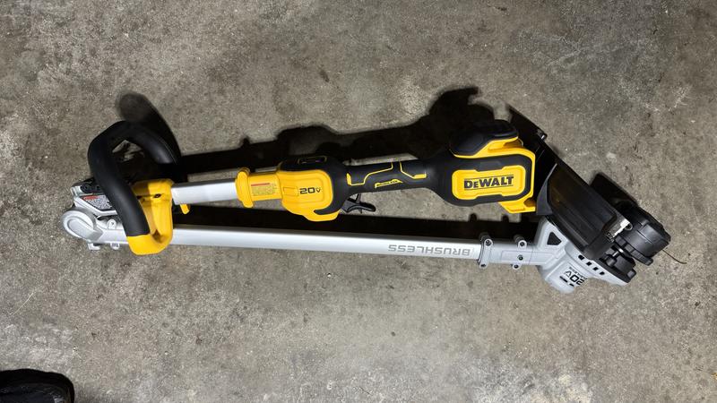 Simple retention mechanism when folded