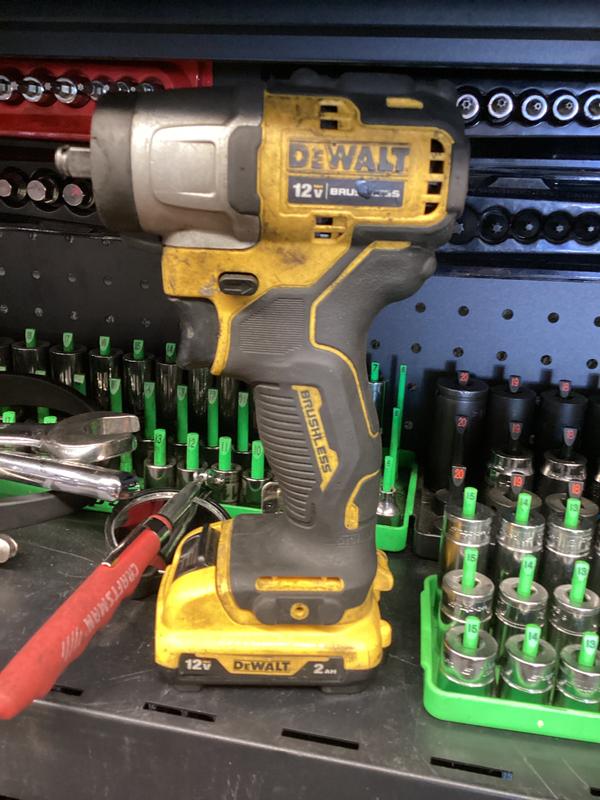 XTREME 12V MAX* Brushless 1/2 in. Cordless Impact Wrench Kit | DEWALT