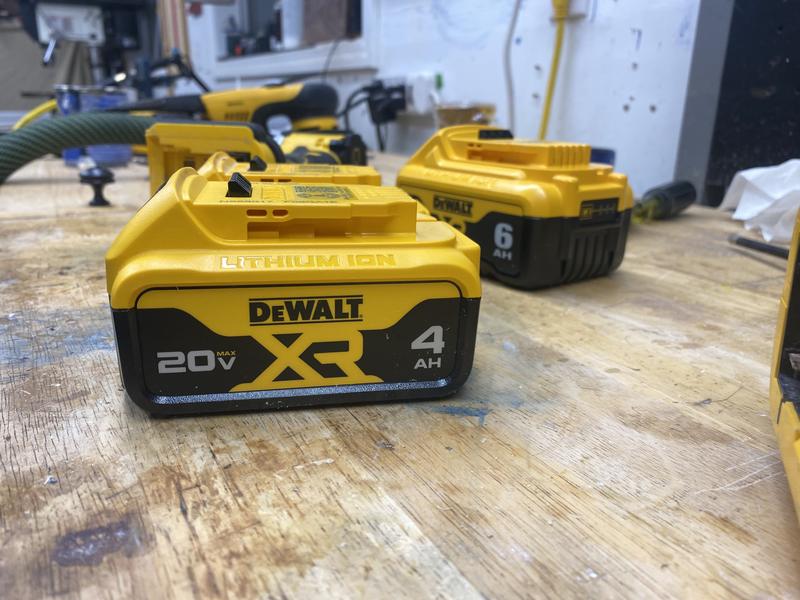 20V MAX Starter Kit DEWALT