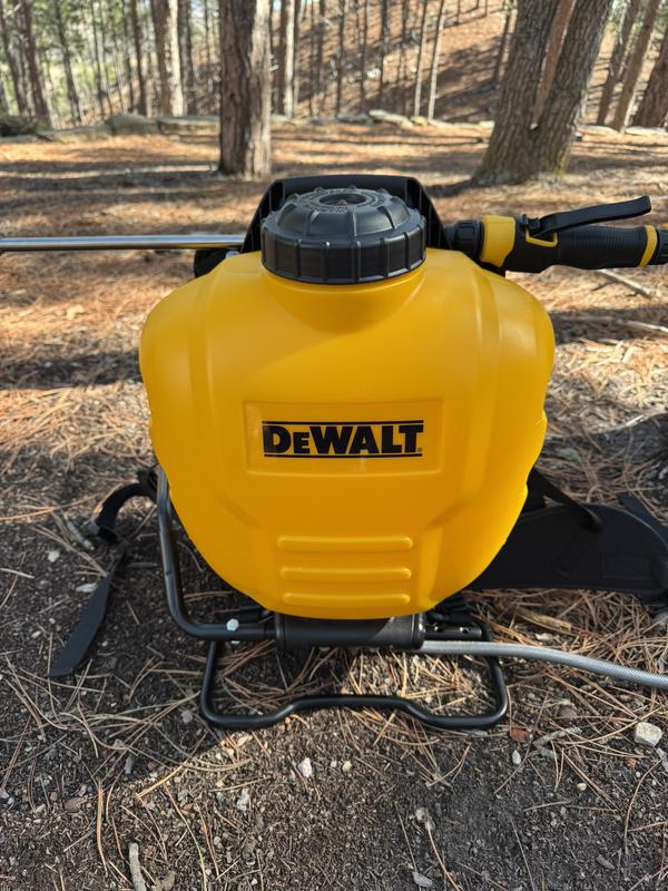 4 Gal. Internal Piston Pump Backpack Sprayer | DEWALT