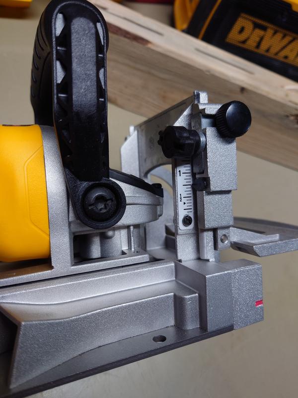 Cordless dewalt biscuit discount joiner