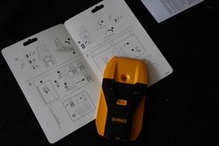 1-1/2 in. Stud Finder | DEWALT