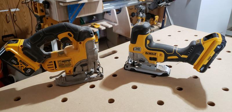 Sierra Caladora Dewalt 20v Max Xr Dcs335b - E.o.