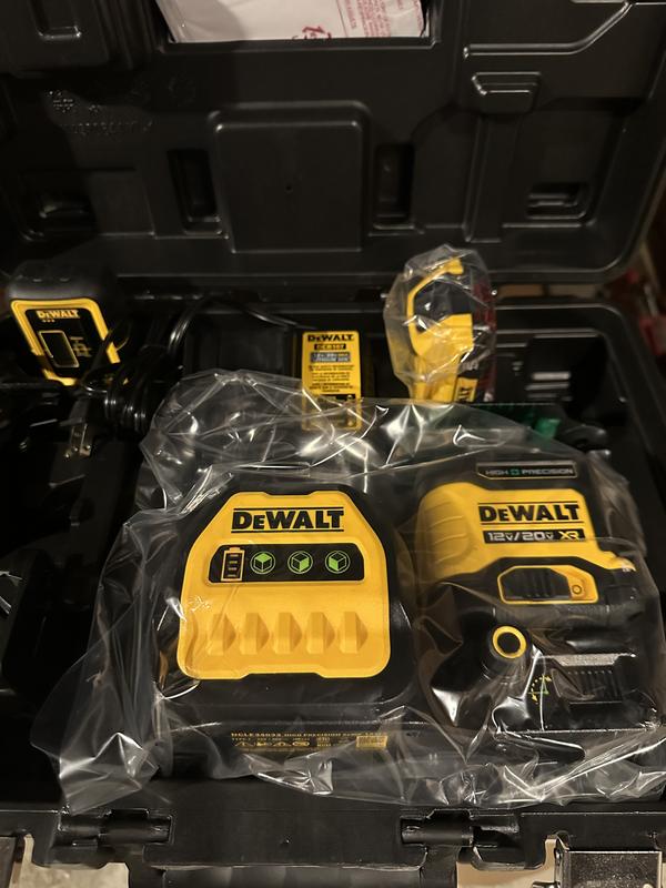 DEWALT - Láser De Línea MAX XR De 12 V/20 V, Alta Precisión, 3 X 360, Verde, Batería Y Cargador Incluidos (DCLE34033D1