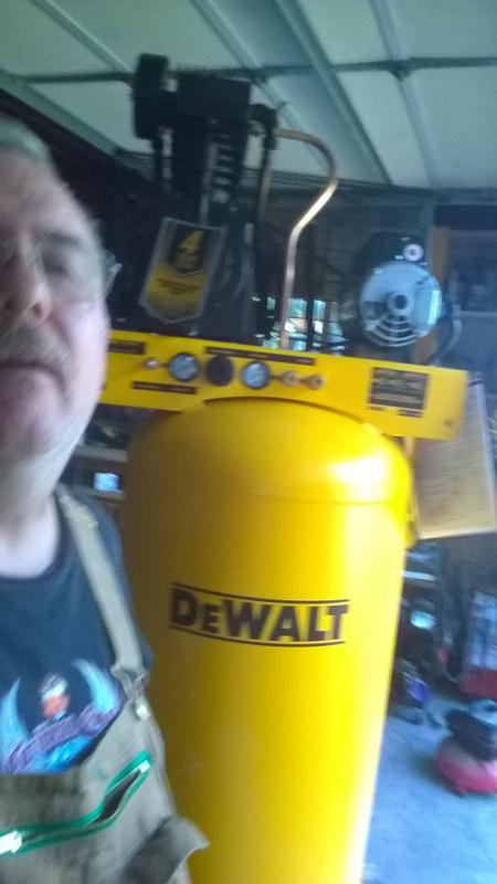 Dewalt dxcmv5048055 deals air compressor