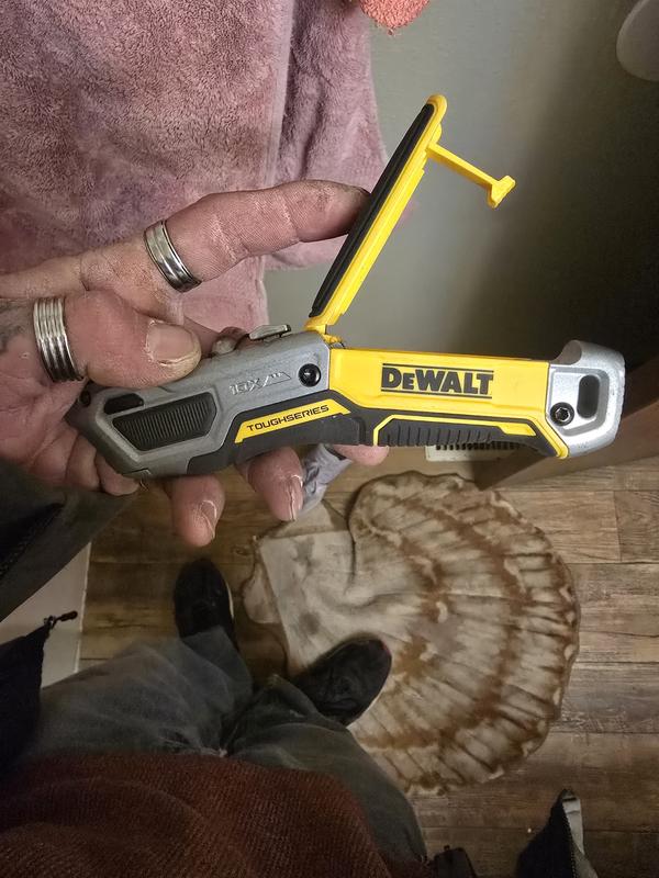 Easy access blade storage