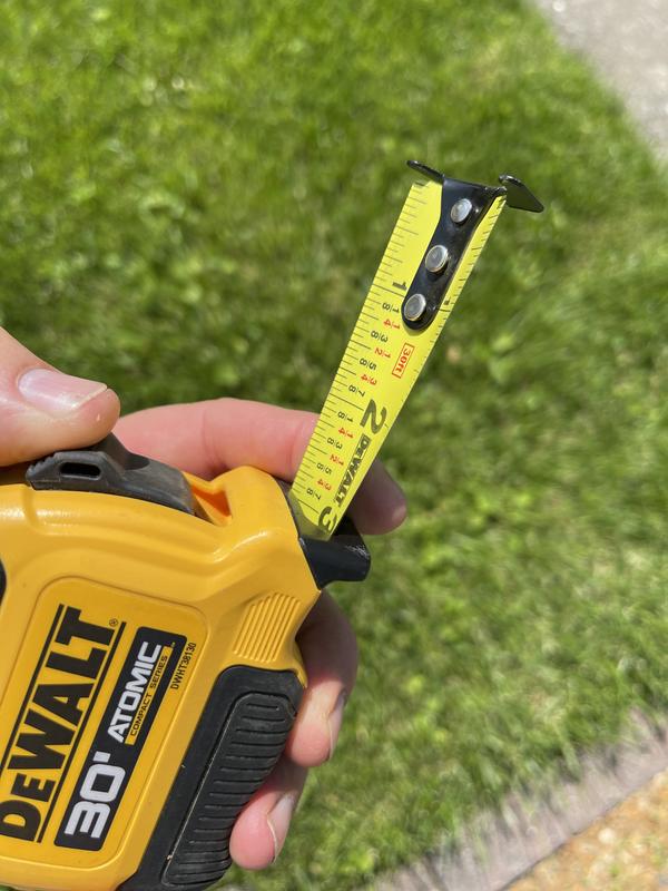 ATOMIC COMPACT SERIES 30 ft. Tape Measure DEWALT