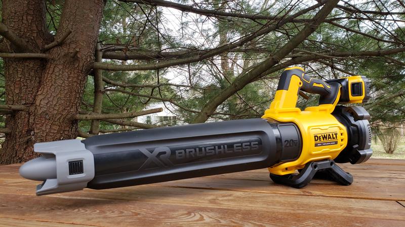 Dewalt cordless discount leaf blower reviews