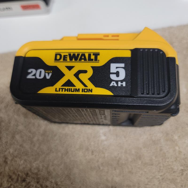 Dewalt battery max discount reviews