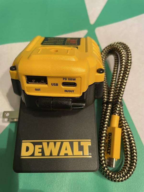 Dewalt battery with usb port hot sale