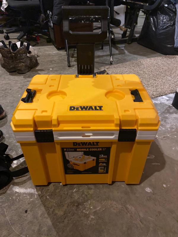 Dewalt TSTAK System 30 Q Tool Box/Cooler #BDDWTSTAK