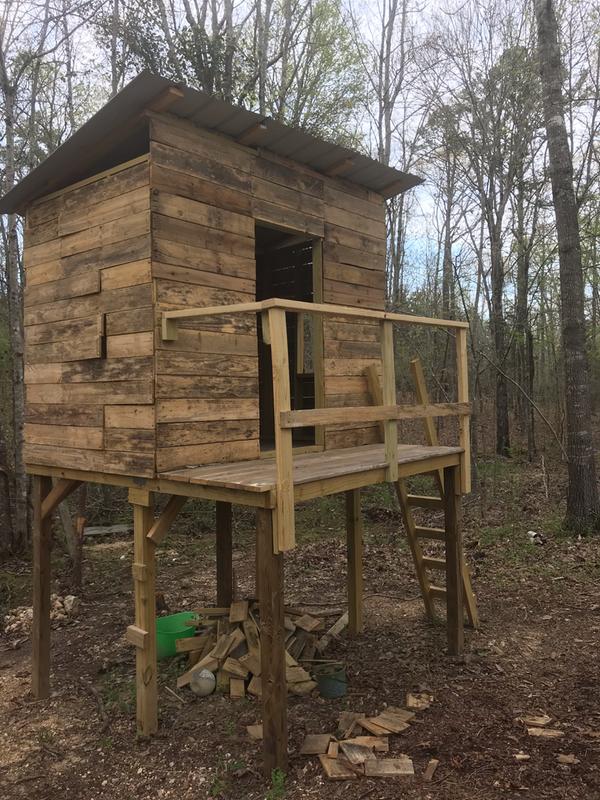 Pallet Tree House