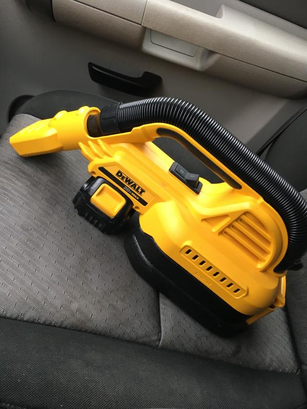 DEWALT 20V MAX Cordless 1/2 Gal. Wet/Dry Portable Vacuum (Tool Only)  DCV517B - The Home Depot