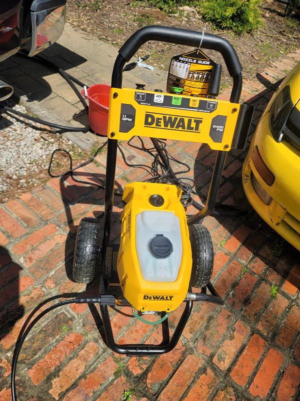 DEWALT Electric Pressure Washer, Cold Water, 2400-PSI, 1.1-GPM, Corded  DWPW2400 