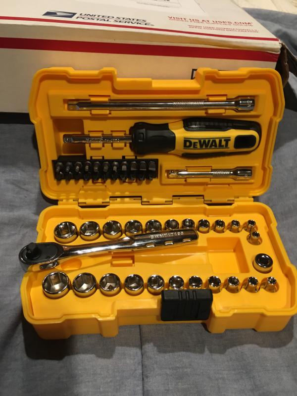 Dewalt 50pc socket deals set