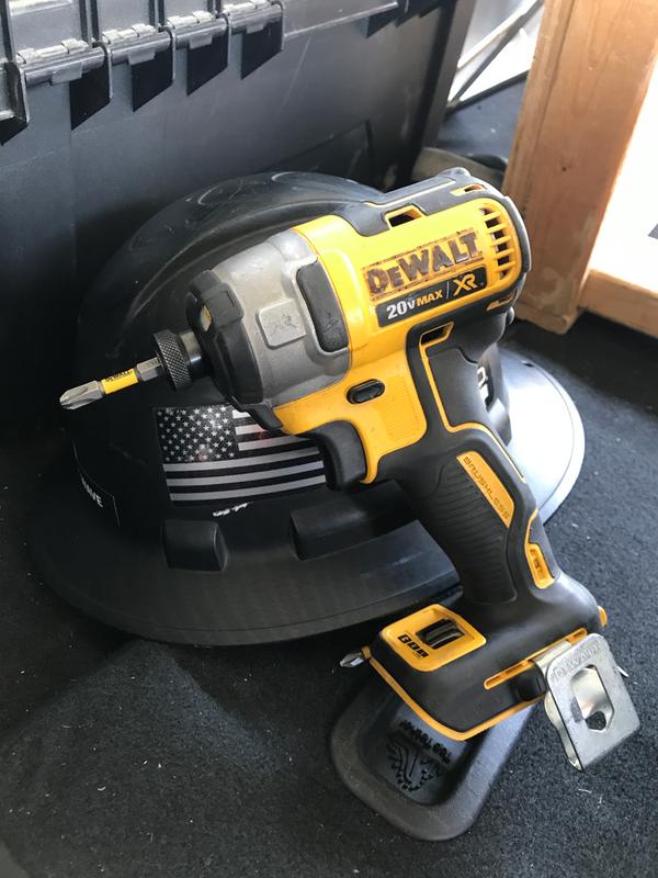 20V MAX XR 3 Speed 1 4 in. Impact Driver Kit DEWALT