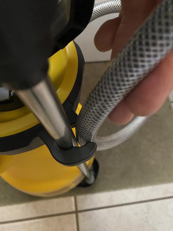 Manual Pump Sprayer 2 gal DEWALT