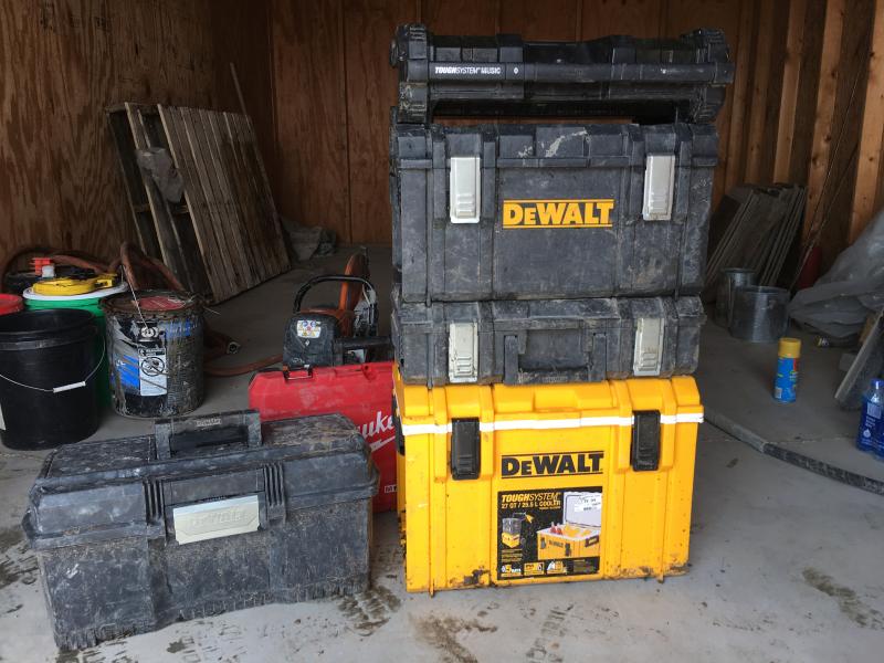 DEWALT TOUGHSYSTEM 22-inch Tool Box Cooler