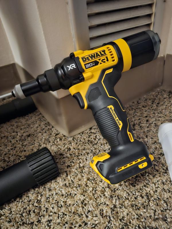  DEWALT Herramienta de remache inalámbrica 20V MAX XR, 3/16  pulgadas, solo herramienta desnuda (DCF403B), grande : Automotriz