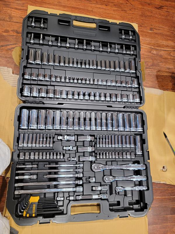 Dewalt 192 deals piece tool set