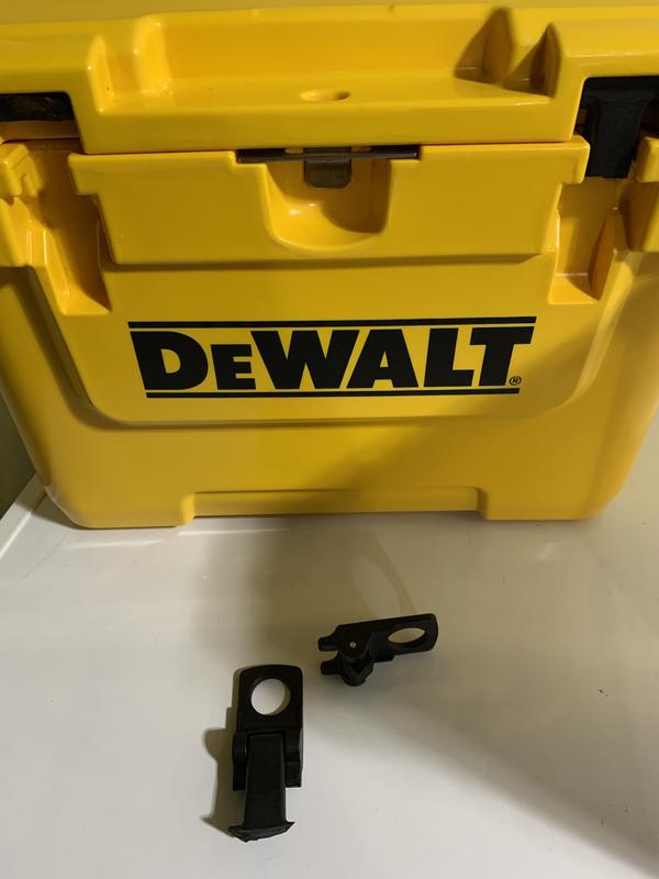 10 Qt. Insulated Lunch Box Cooler DEWALT